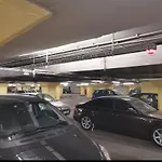 Calla 3 Apartment-main Square,in The Shooping Center - Parking Slot With Securiti And Video * Szkopje