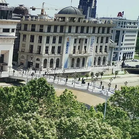 Calla 3 Apartment-main Square,in The Shooping Center - Parking Slot With Securiti And Video * Скопье