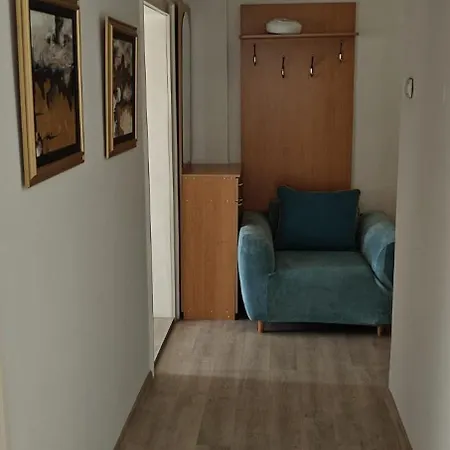 Appartement Calla 3 Apartment-main Square,in The Shooping Center - Parking Slot With Securiti And Video Skopje