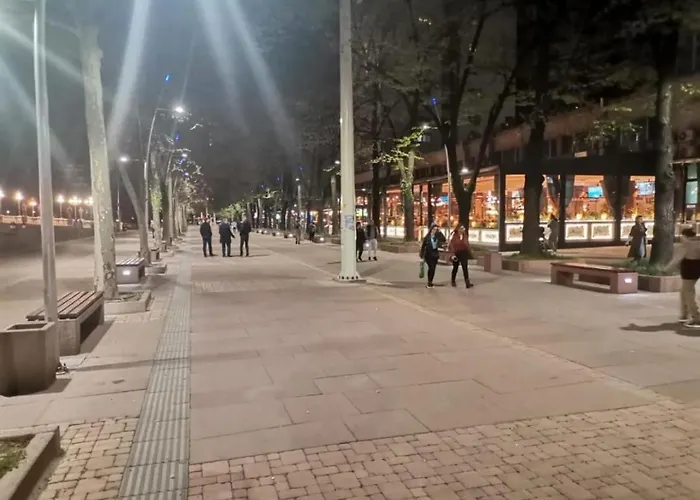 Calla 3 Apartment-main Square,in The Shooping Center - Parking Slot With Securiti And Video * Скопье