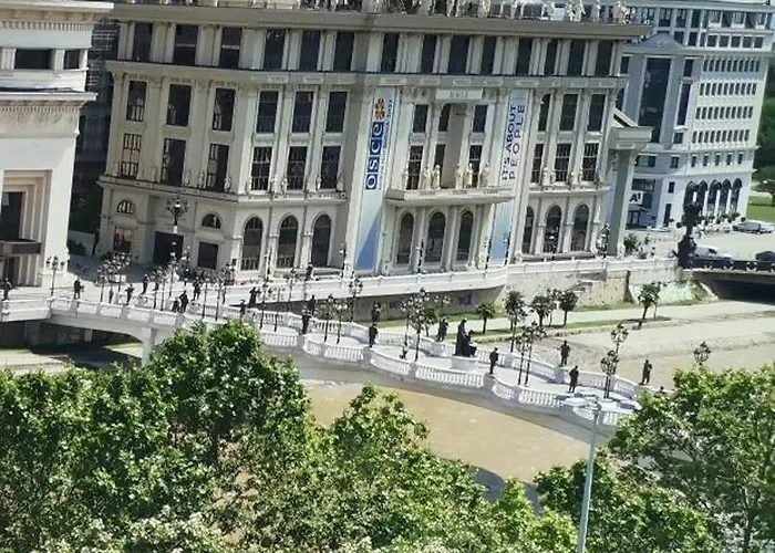 Calla 3 Apartment-main Square,in The Shooping Center - Parking Slot With Securiti And Video * Скопье