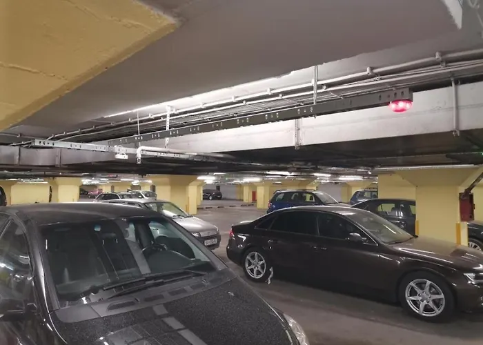 Calla 3 Apartment-main Square,in The Shooping Center - Parking Slot With Securiti And Video * Szkopje