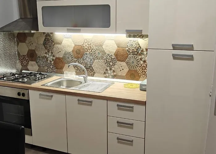 Calla 3 Apartment-main Square,in The Shooping Center - Parking Slot With Securiti And Video Скопье