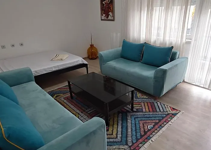 Calla 3 Apartment-main Square,in The Shooping Center - Parking Slot With Securiti And Video * Скопье